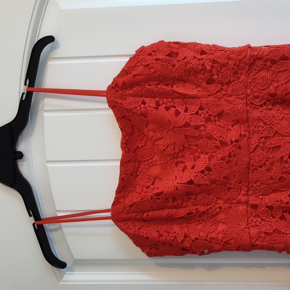 Soprano Red lace dress - Picture 2 of 8